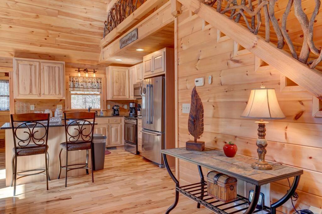 Hot-Tub 6 Seater, Fire-Pit, Master King Bed, Wineries, Pickleball, Resort Amenities إليجاي المظهر الخارجي الصورة