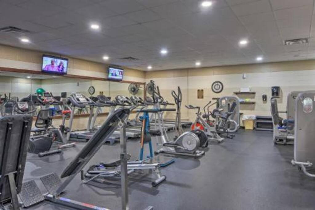 Hot-Tub 6 Seater, Fire-Pit, Master King Bed, Wineries, Pickleball, Resort Amenities إليجاي المظهر الخارجي الصورة